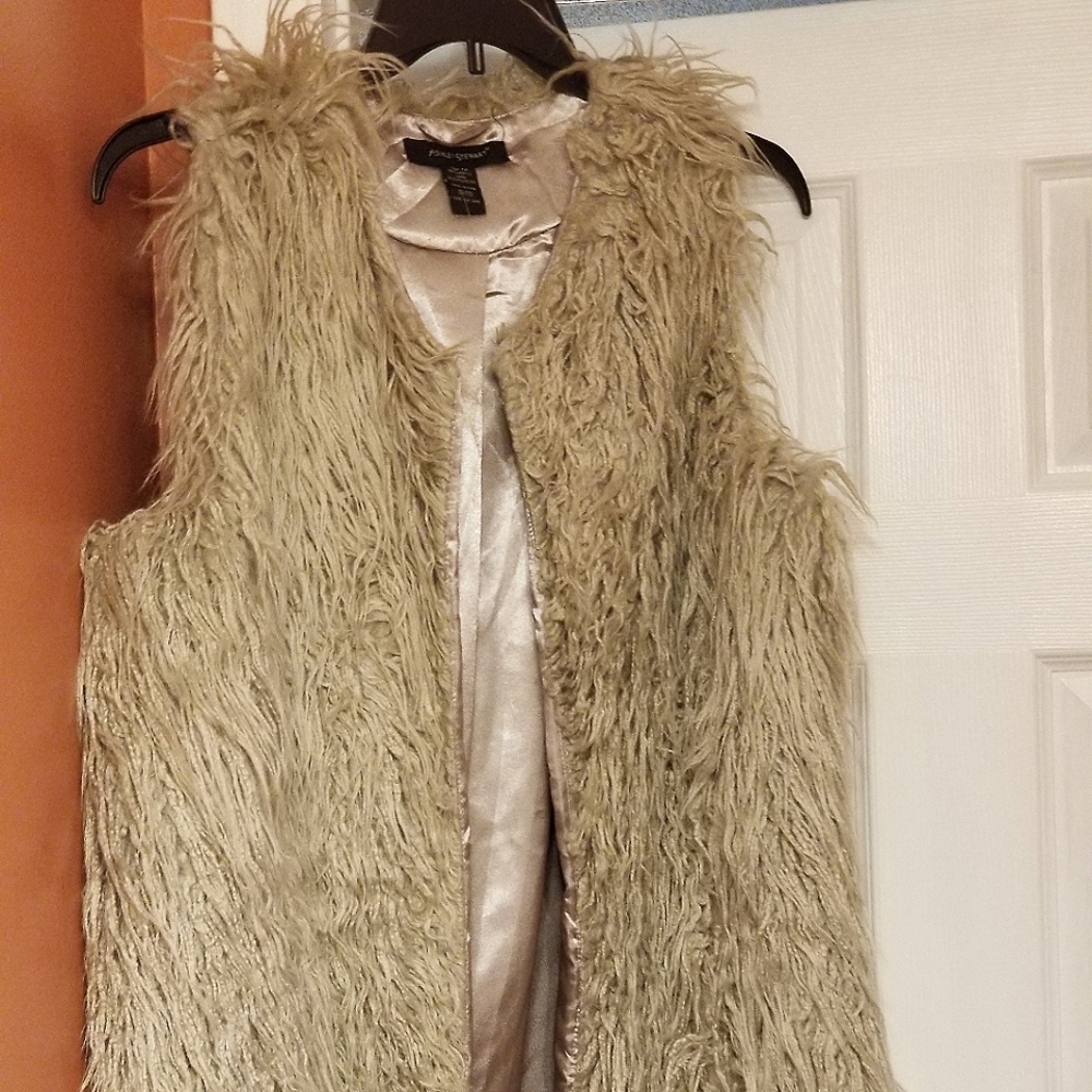 Shaggy Vest